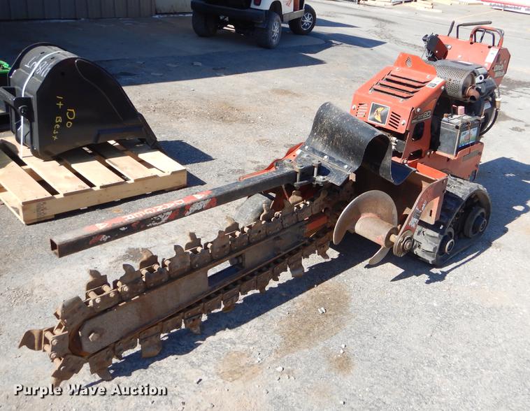image for item EZ9790 2013 Ditch Witch RT20 trencher