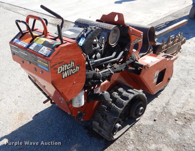 image for item EZ9790 2013 Ditch Witch RT20 trencher