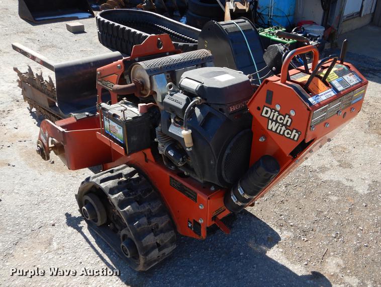 image for item EZ9790 2013 Ditch Witch RT20 trencher