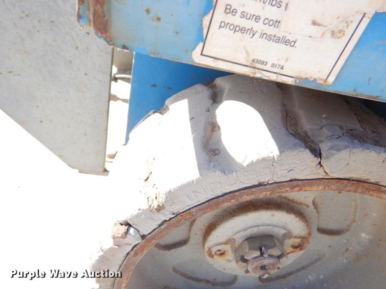 image for item EZ9791 2003 Genie GS-1930 scissor lift