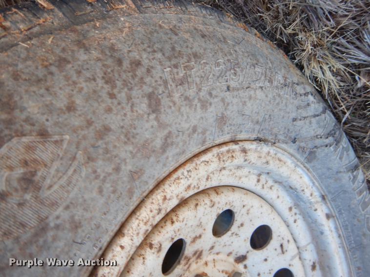 image for item EZ9813 Duraco 81DJ pot hole patcher