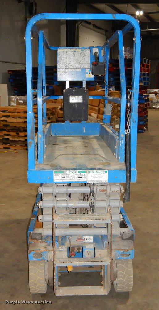 image for item EZ9817 2012 Genie GS-1930 scissor lift