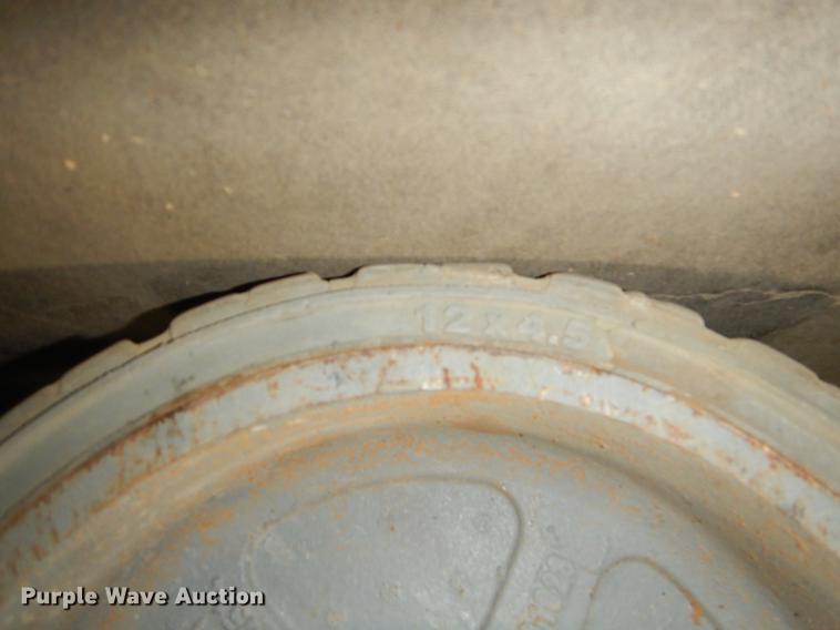 image for item EZ9817 2012 Genie GS-1930 scissor lift