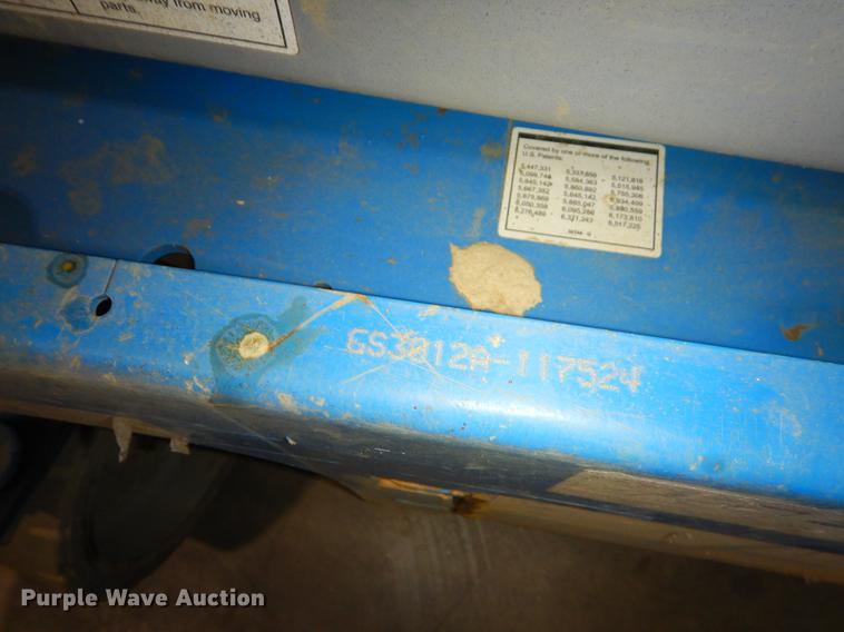 image for item EZ9817 2012 Genie GS-1930 scissor lift