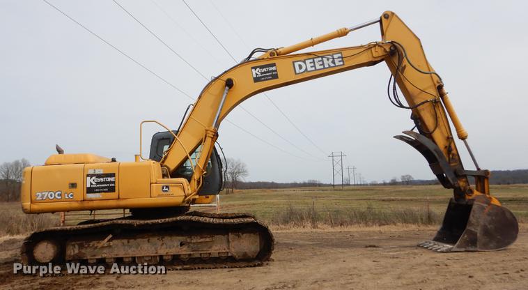 image for item EZ9829 2004 John Deere 270C excavator