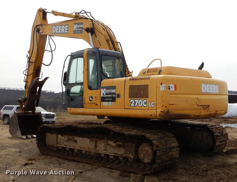 image for item EZ9829 2004 John Deere 270C excavator