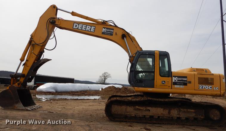 image for item EZ9829 2004 John Deere 270C excavator