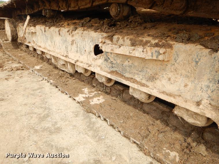 image for item EZ9829 2004 John Deere 270C excavator