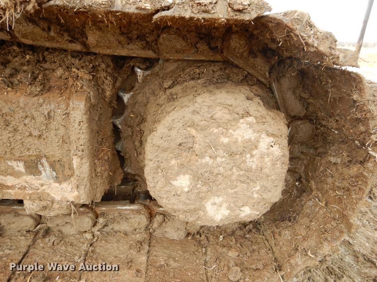 image for item EZ9829 2004 John Deere 270C excavator