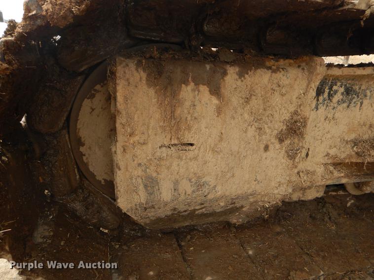 image for item EZ9829 2004 John Deere 270C excavator