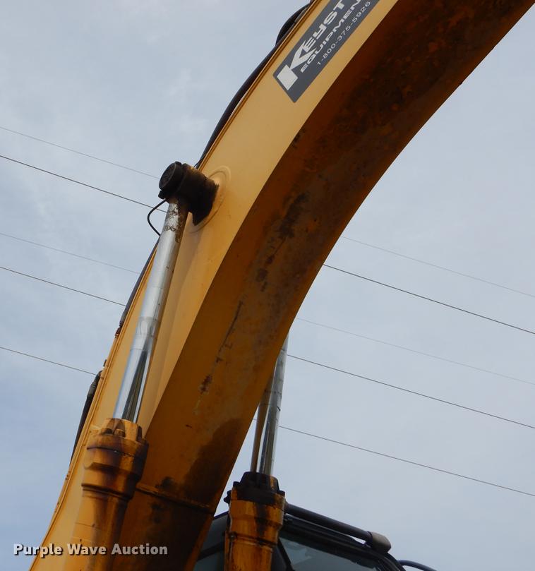 image for item EZ9829 2004 John Deere 270C excavator