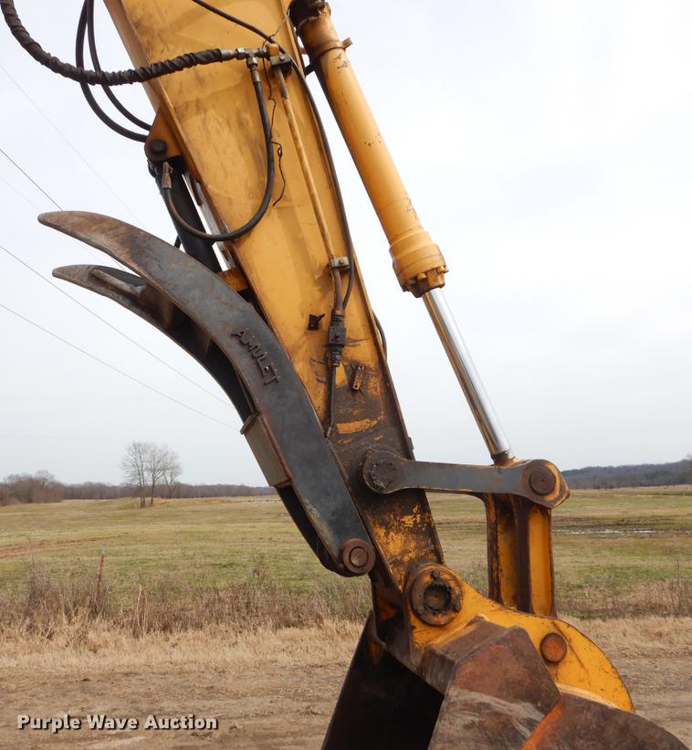 image for item EZ9829 2004 John Deere 270C excavator