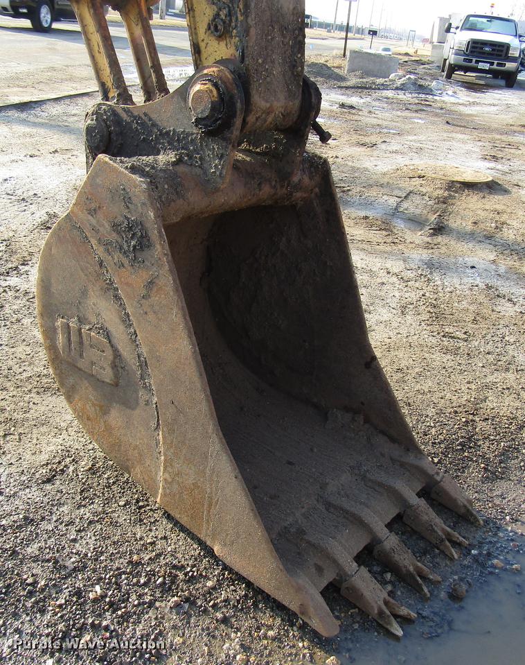 image for item FJ9624 2006 Komatsu PC78MR-6 mini excavator