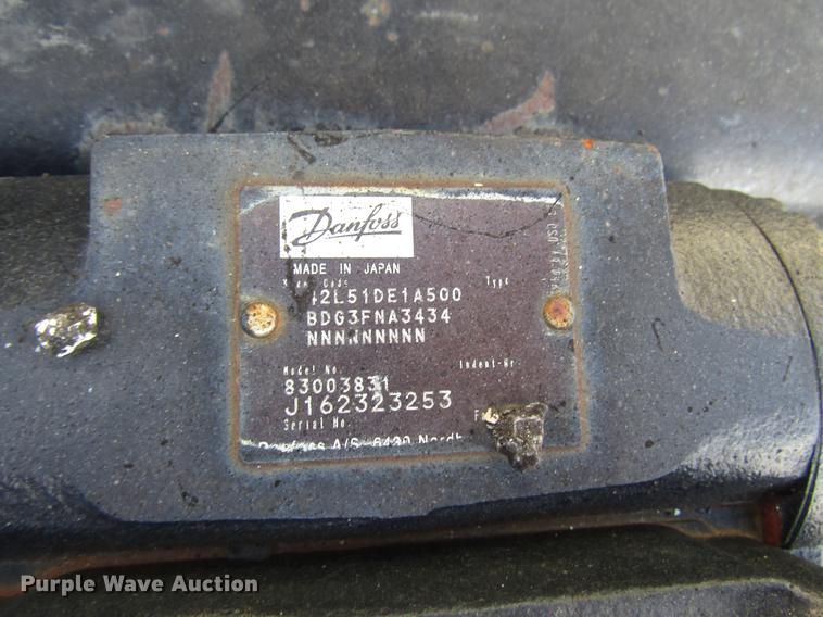 image for item FJ9626 1994 Ford F700 oil distributor truck