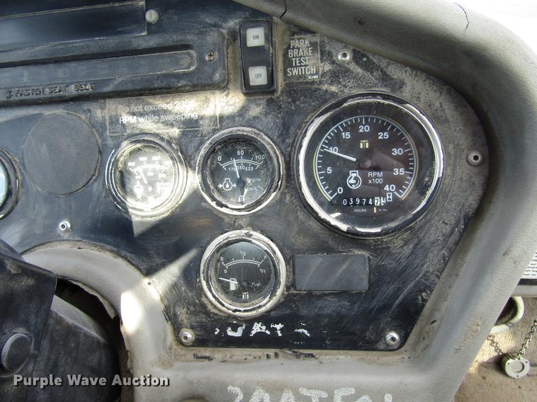 image for item FJ9627 2000 Johnston street sweeper