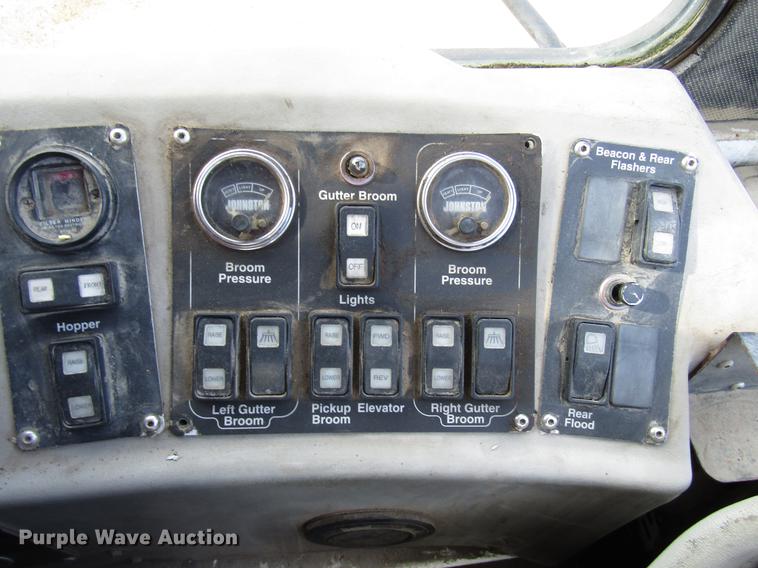 image for item FJ9627 2000 Johnston street sweeper