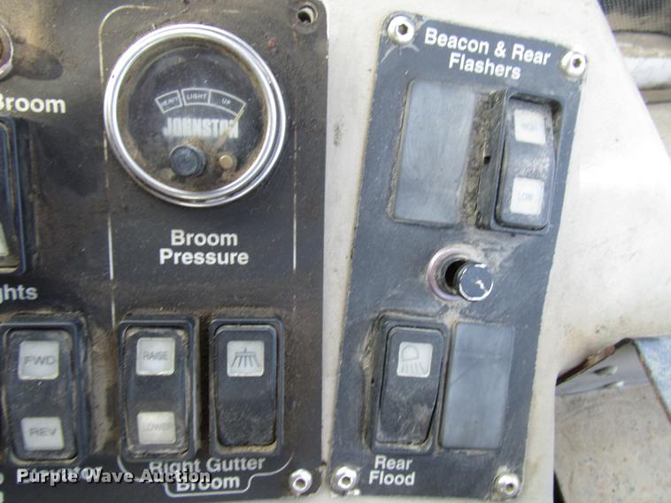 image for item FJ9627 2000 Johnston street sweeper