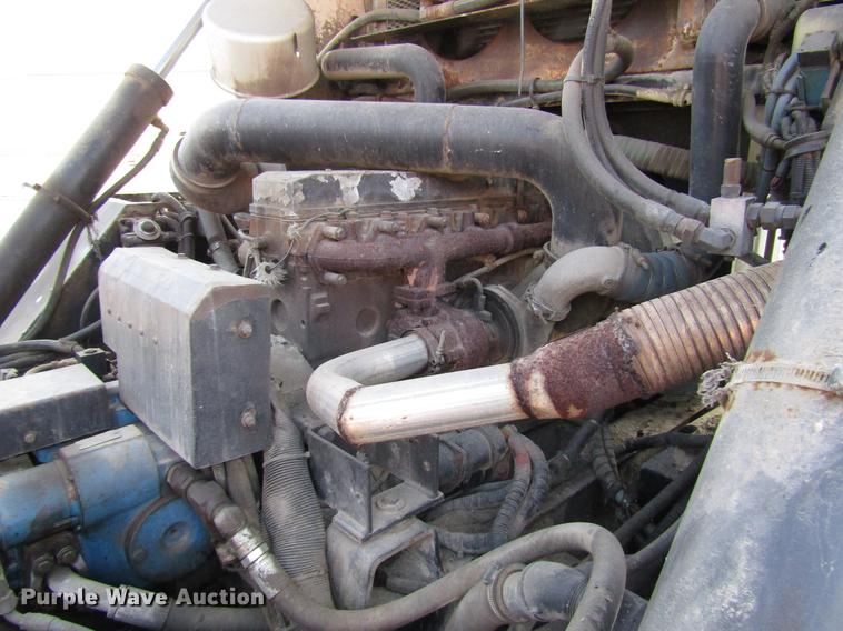 image for item FJ9627 2000 Johnston street sweeper