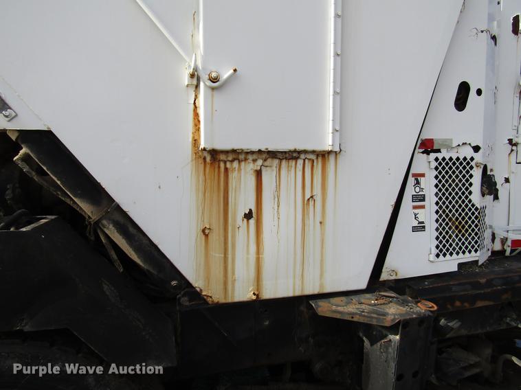 image for item FJ9627 2000 Johnston street sweeper