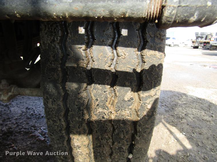 image for item FJ9627 2000 Johnston street sweeper