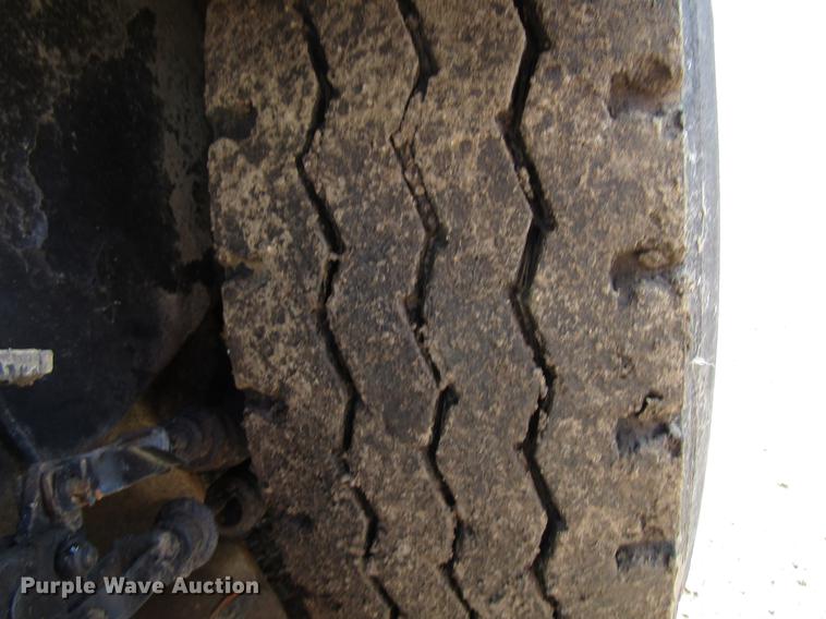 image for item FJ9627 2000 Johnston street sweeper