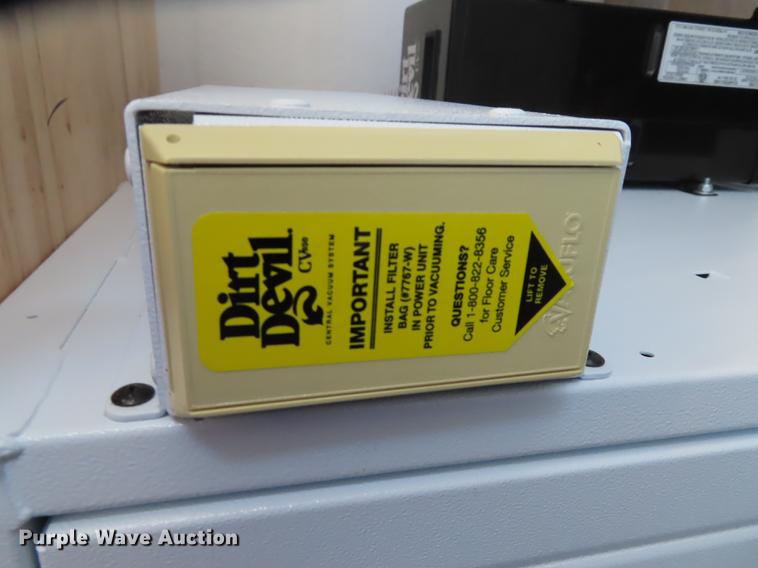 image for item L1484 2016 Pelsue FLXT16-002 Fiberlite XL enclosed fiber splicing trailer