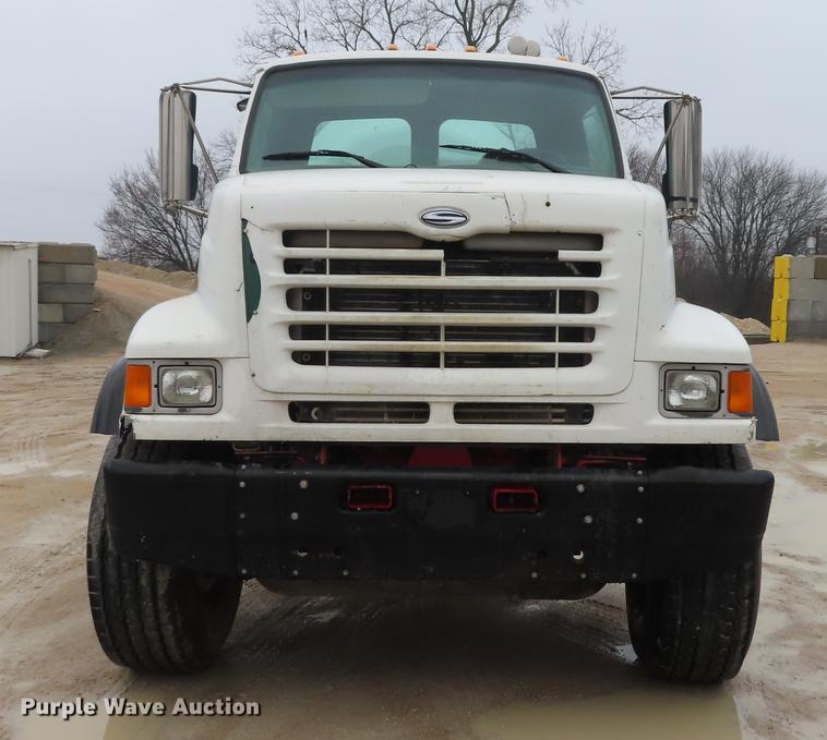 image for item L1487 2002 Sterling L9500 ready mix truck