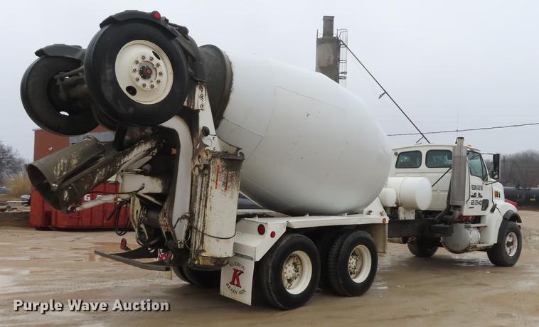 image for item L1487 2002 Sterling L9500 ready mix truck
