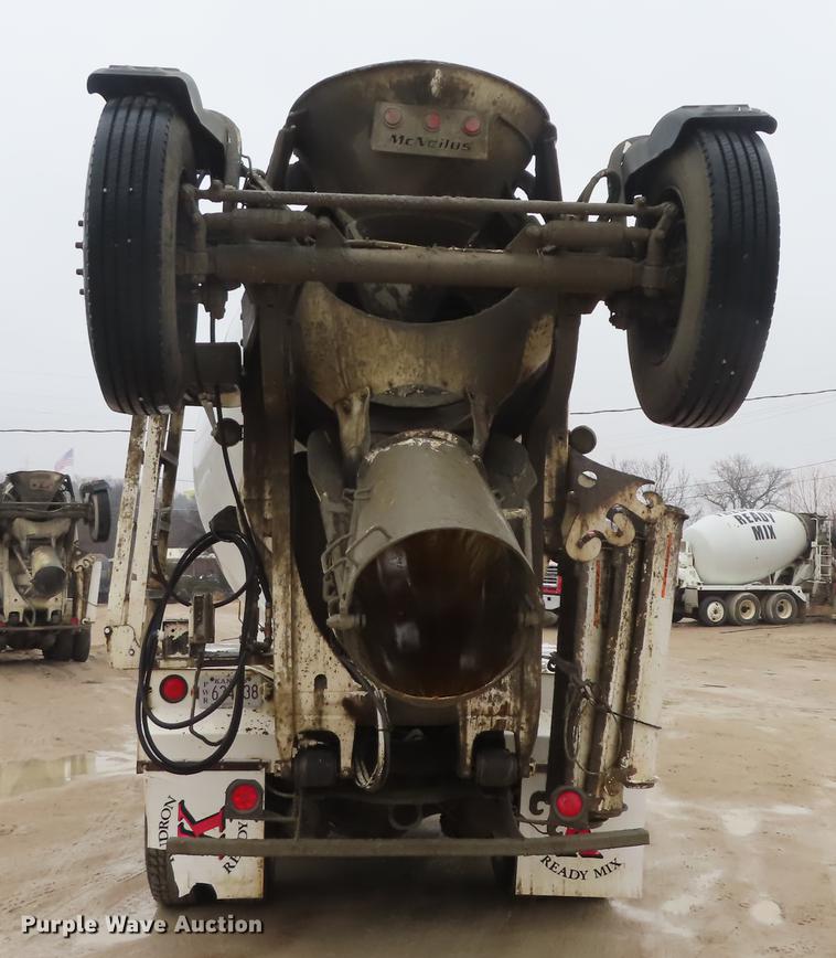 image for item L1487 2002 Sterling L9500 ready mix truck