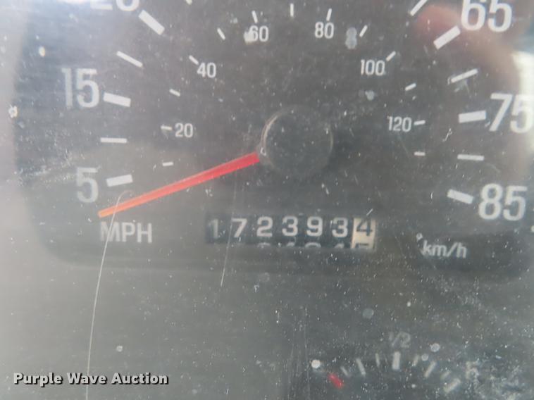 image for item L1487 2002 Sterling L9500 ready mix truck