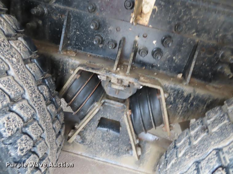 image for item L1487 2002 Sterling L9500 ready mix truck