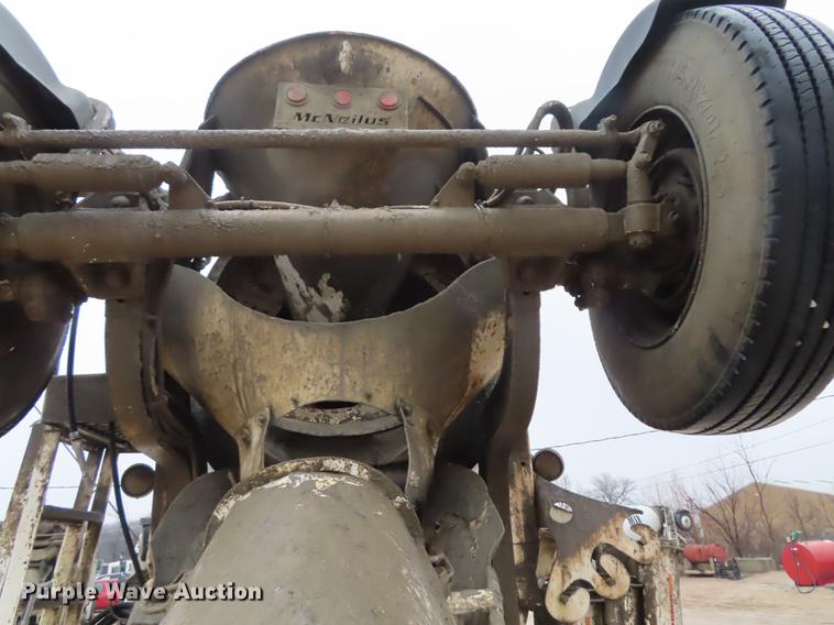 image for item L1487 2002 Sterling L9500 ready mix truck