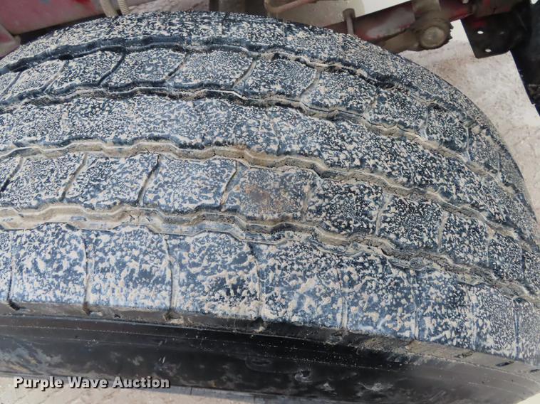 image for item L1487 2002 Sterling L9500 ready mix truck