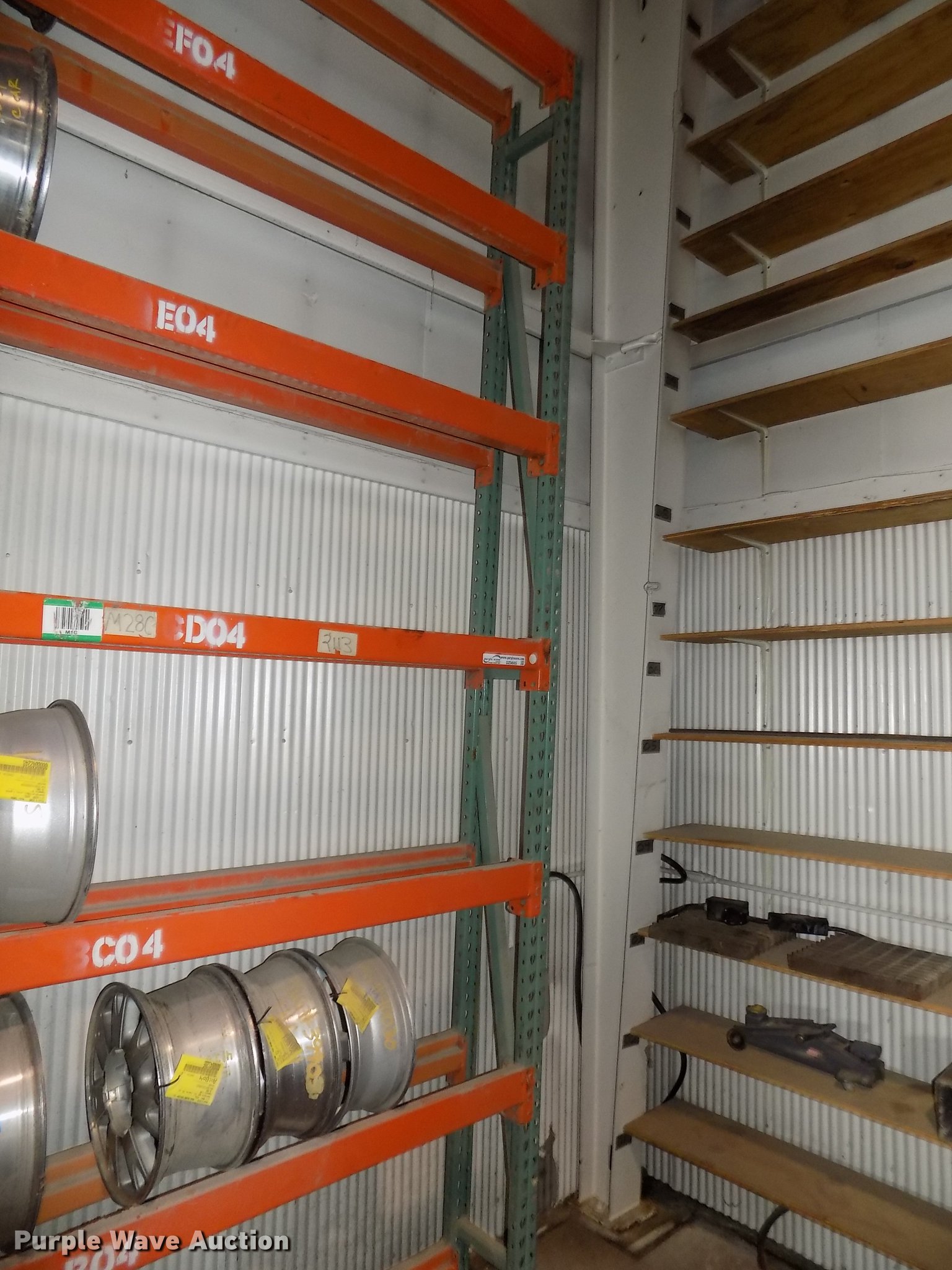 pallet rack dividers on Pallet Racking In Lincoln Ne Item Dz9665 Sold Purple Wave