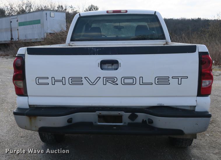 image for item DB8856 2005 Chevrolet Silverado 1500 Ext. Cab pickup truck