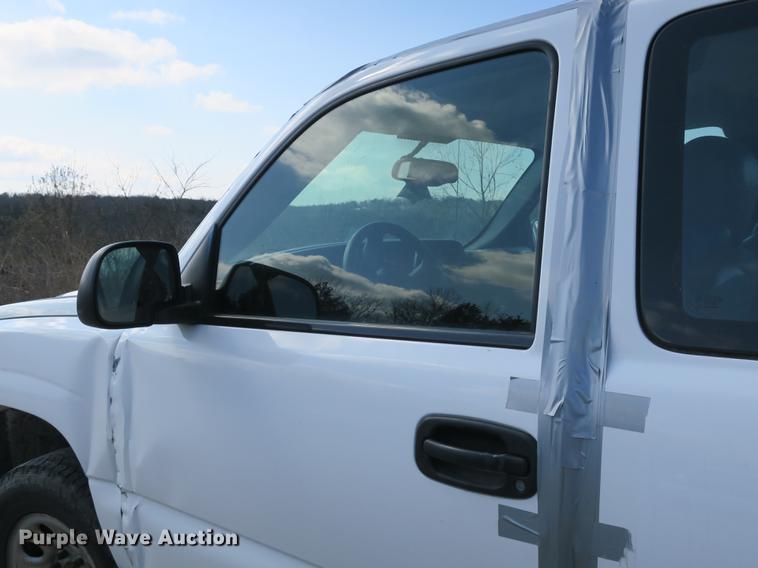 image for item DB8856 2005 Chevrolet Silverado 1500 Ext. Cab pickup truck