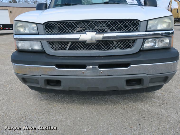 image for item DB8856 2005 Chevrolet Silverado 1500 Ext. Cab pickup truck