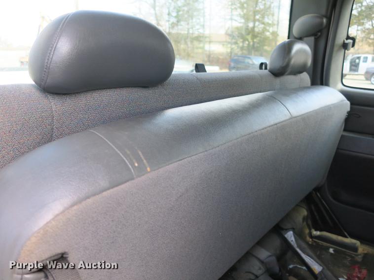 image for item DB8856 2005 Chevrolet Silverado 1500 Ext. Cab pickup truck