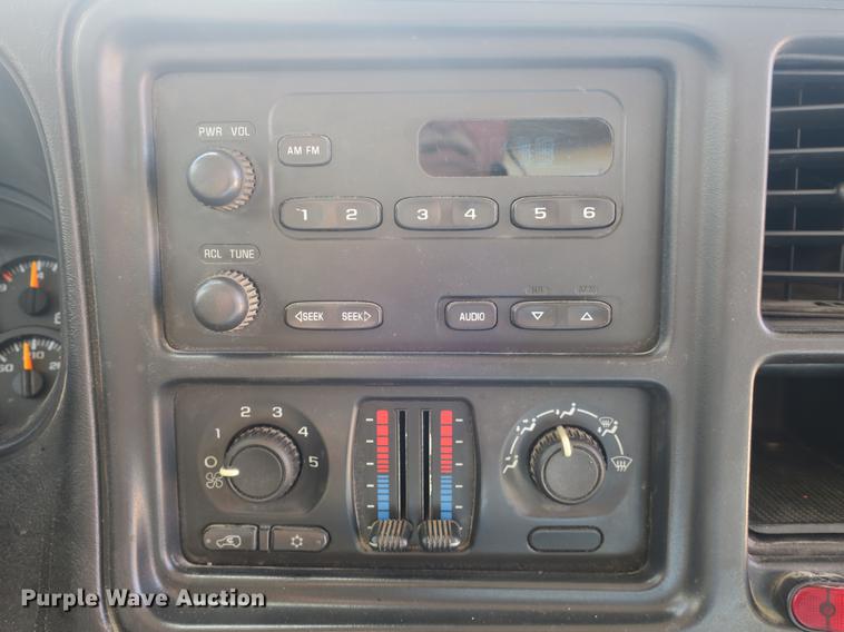 image for item DB8856 2005 Chevrolet Silverado 1500 Ext. Cab pickup truck