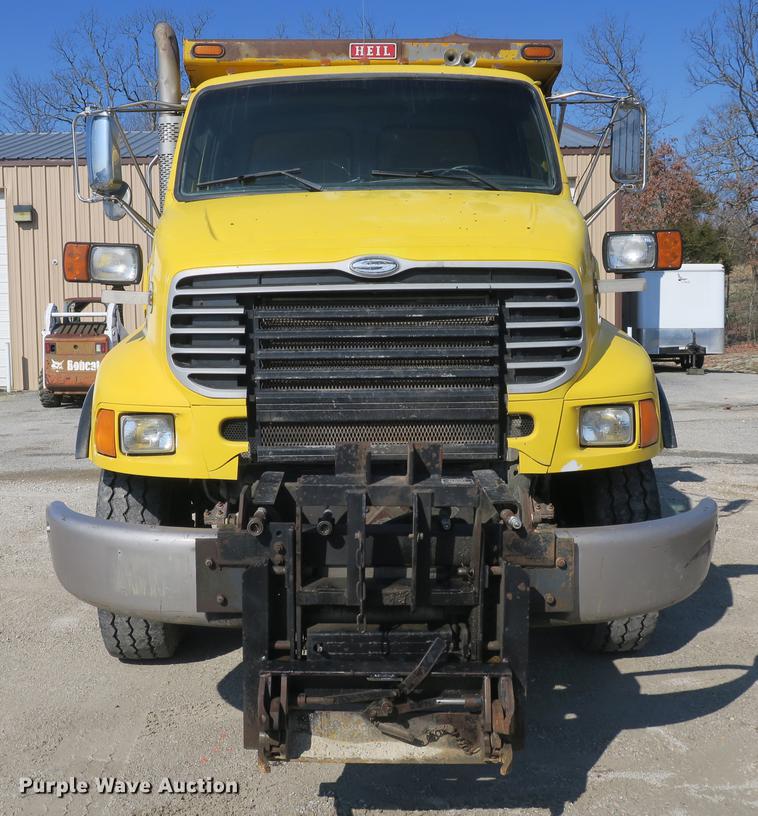 image for item DB8857 2007 Sterling TeeJet dump truck