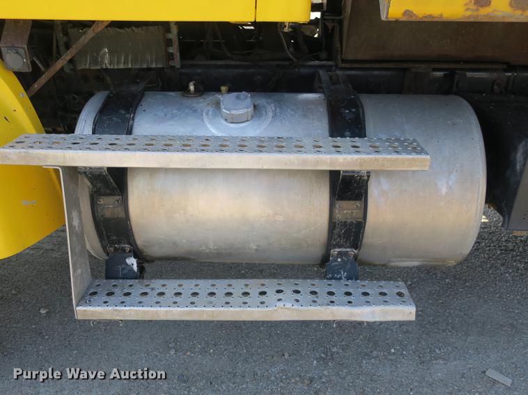 image for item DB8857 2007 Sterling TeeJet dump truck