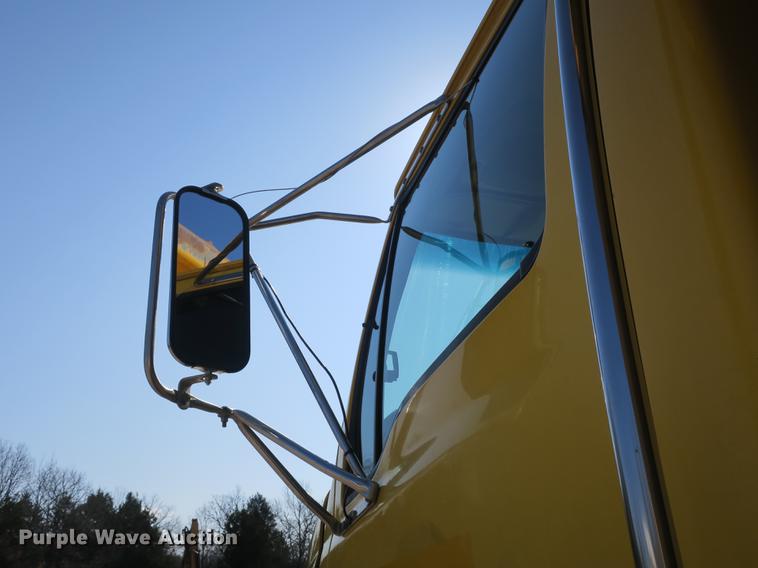 image for item DB8857 2007 Sterling TeeJet dump truck