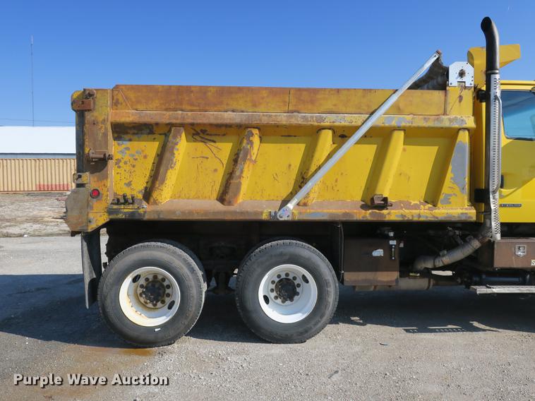 image for item DB8857 2007 Sterling TeeJet dump truck