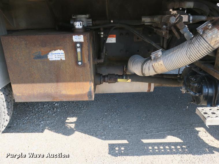 image for item DB8857 2007 Sterling TeeJet dump truck