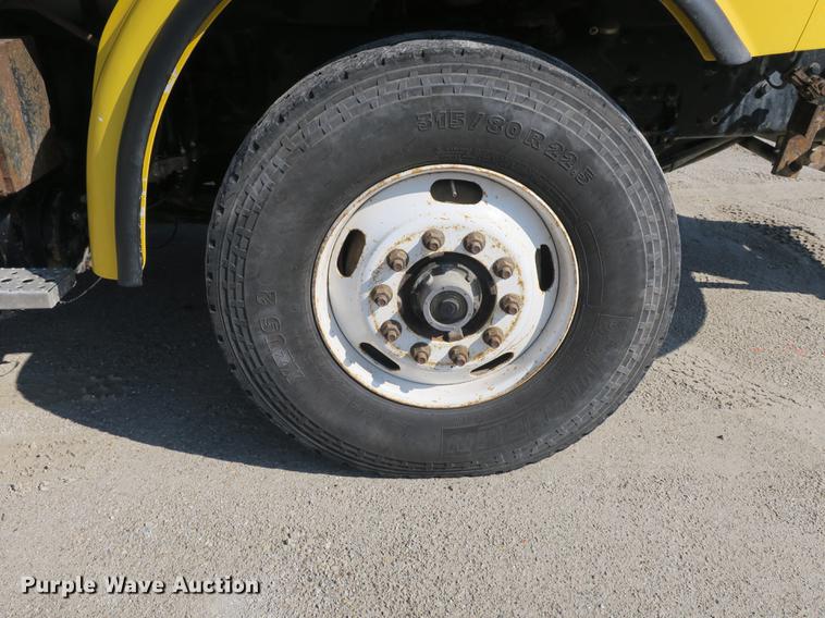 image for item DB8857 2007 Sterling TeeJet dump truck