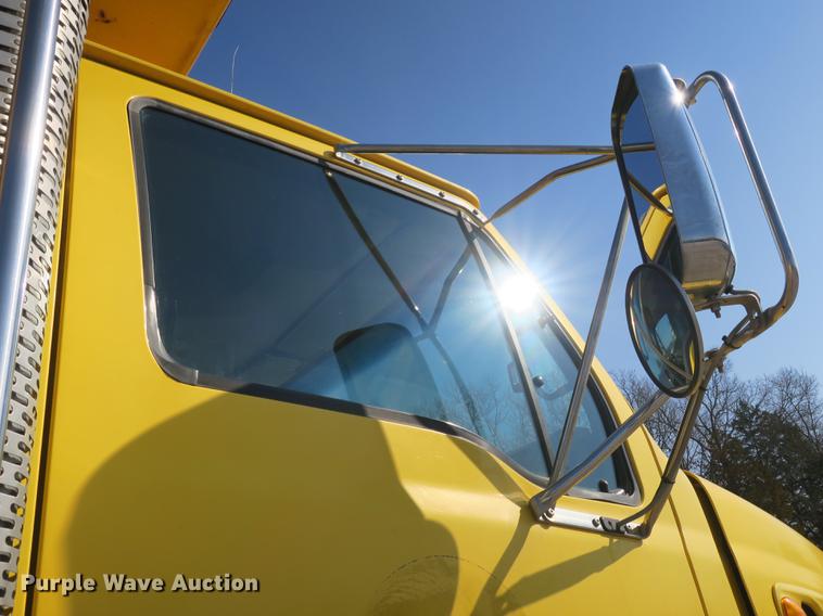 image for item DB8857 2007 Sterling TeeJet dump truck