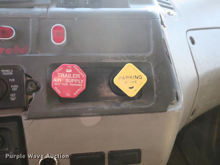 image for item DB8857 2007 Sterling TeeJet dump truck