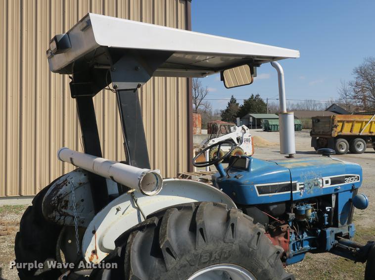 image for item DB8860 Ford 3930 tractor