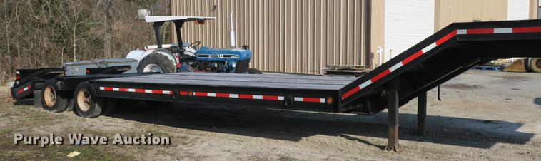 image for item DB8861 1990 Eager Beaver drop deck equipment trailer