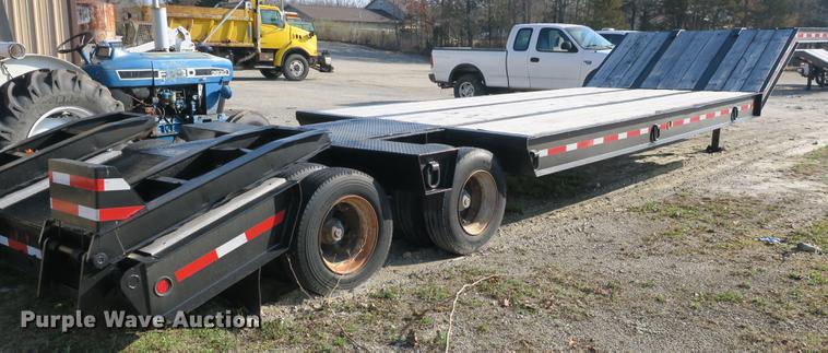 image for item DB8861 1990 Eager Beaver drop deck equipment trailer